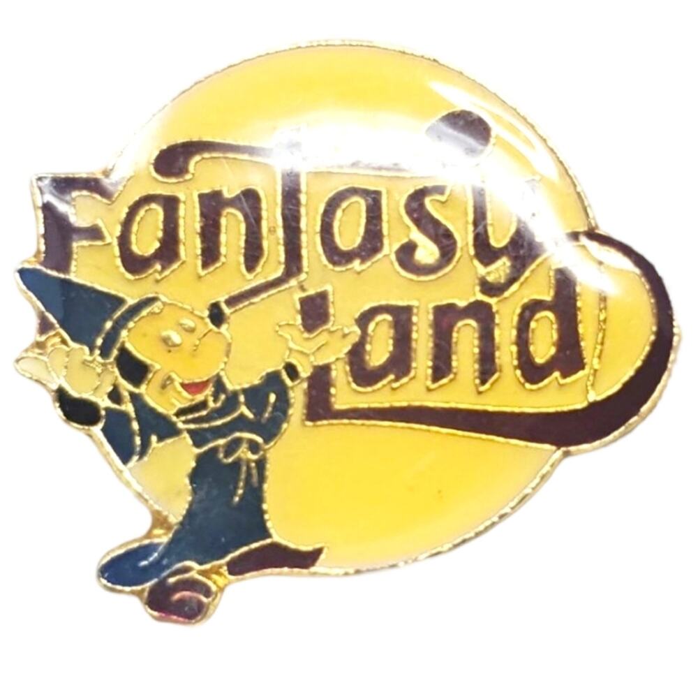 Disney Parks Fantasyland Mickey VTG Walt Disney Productions Enamel Pin